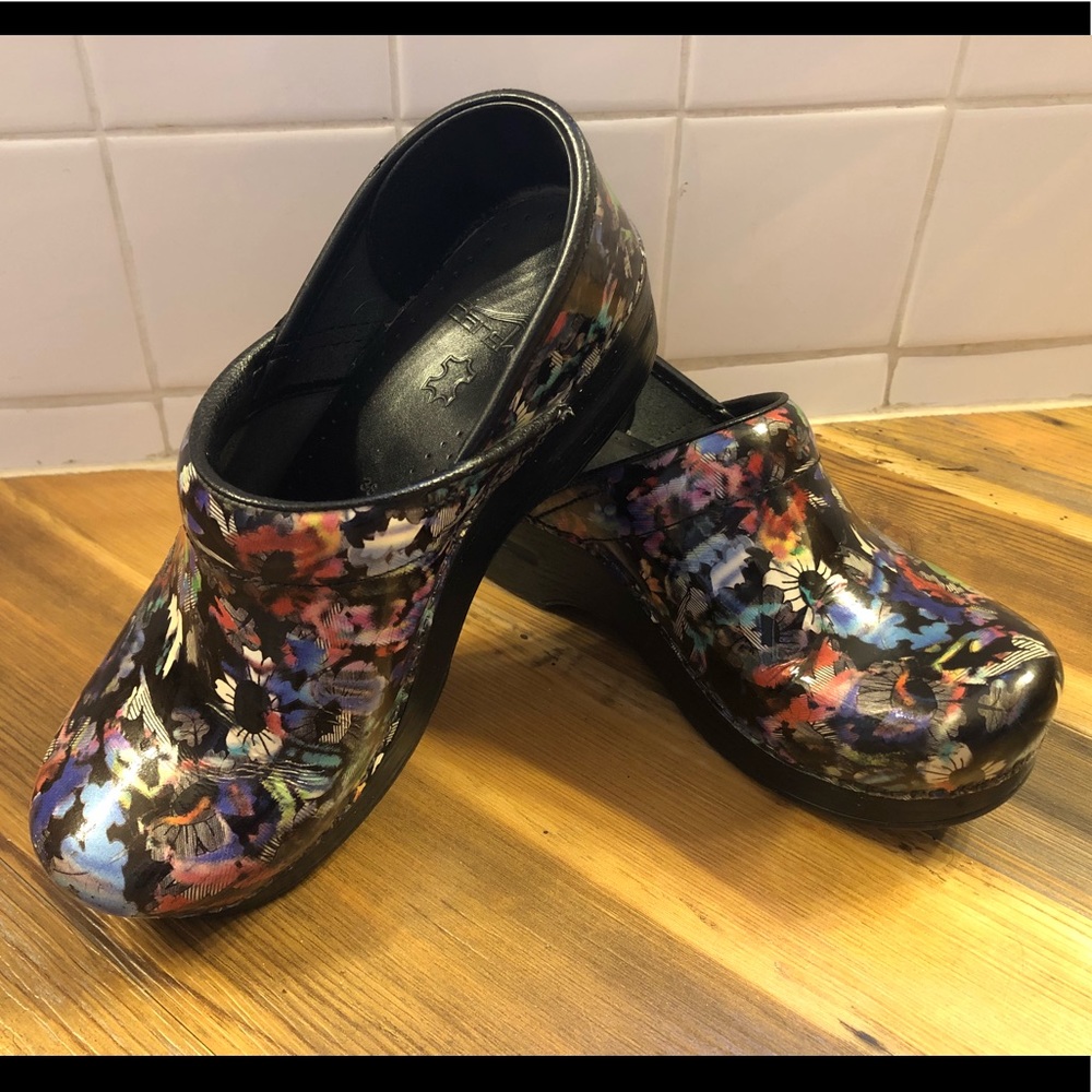 Dansko clogs sz 36